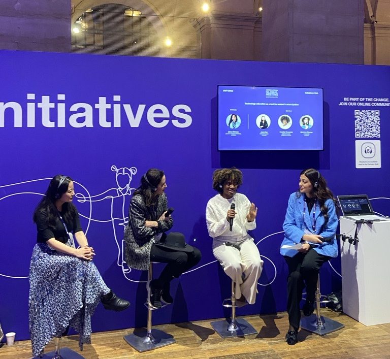 🌍 Discovery Session: Technology can be seen as a lever for #emancipation in many ways: it can help access to information, #education, economic empowerment, activism, political engagement or expression. @zeina_sleiman @BeatriceGHER @yamileebeach @jean_n_guo #WFGM23