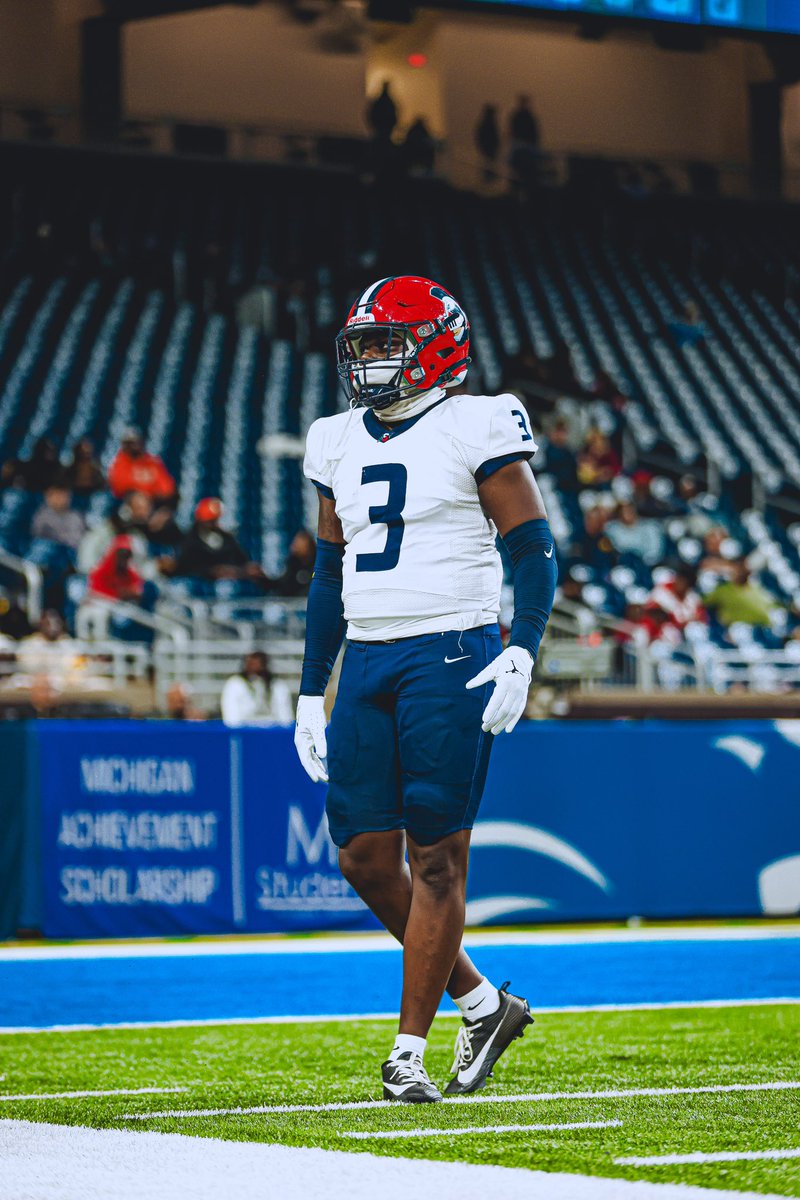 Full Senior Year Tape💍 Ring SZN
hudl.com/v/2MERmm