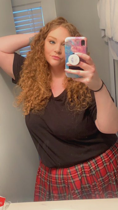 Them: You better not be out there posing cuntily on Twitter again   Me: https://t.co/rUhho4Nh3y