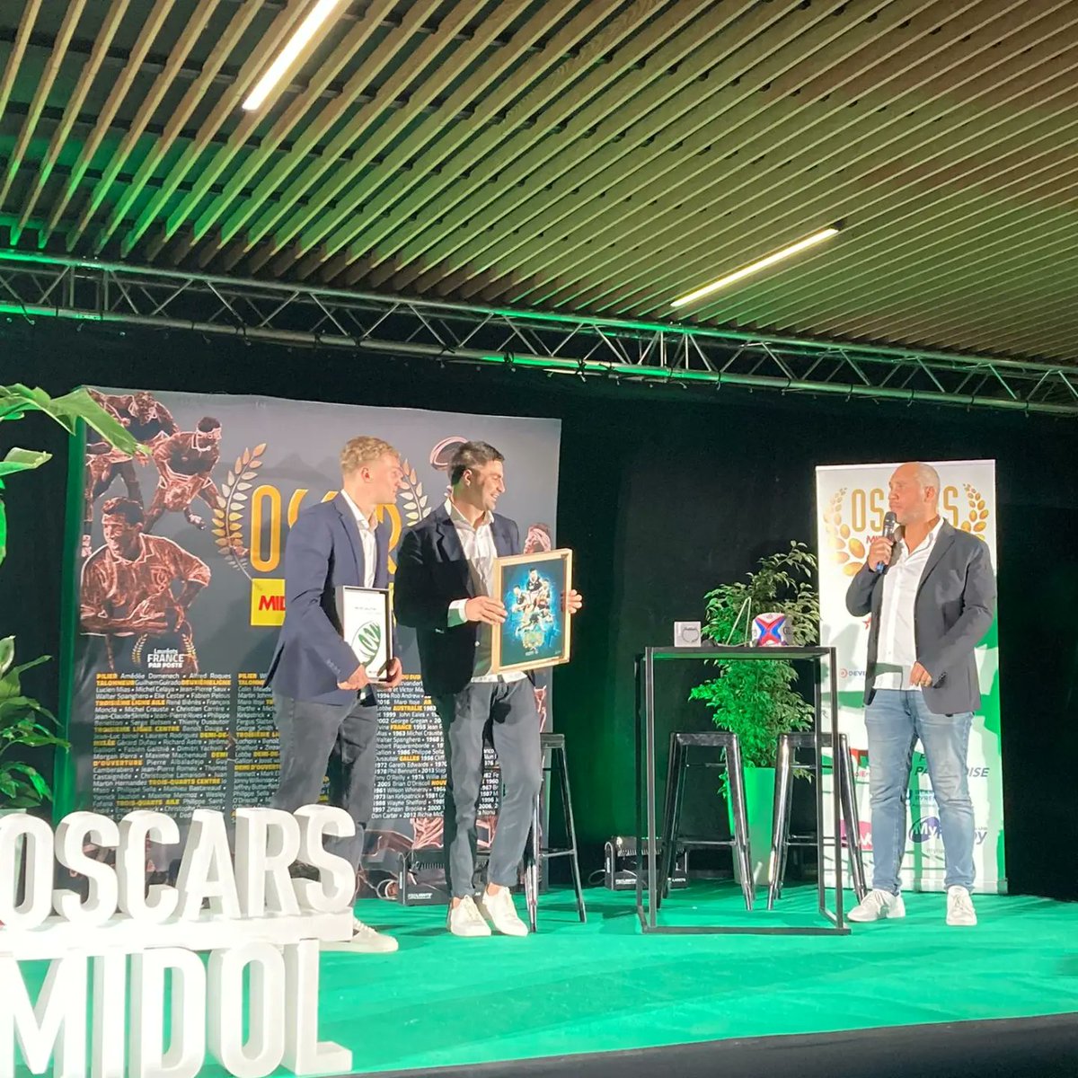 Fier d'avoir présenté la soirée des #oscarsmidol <a href="/midi_olympique/">Midi Olympique</a>  à Pau devant plus de 1200 personnes venues célébrer Jack Maddock <a href="/SectionPaloise/">Section Paloise Béarn Pyrénées</a> . #rugby