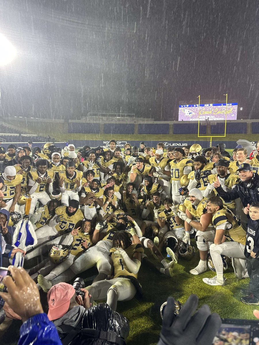 Good season with the boys, got a ring💍