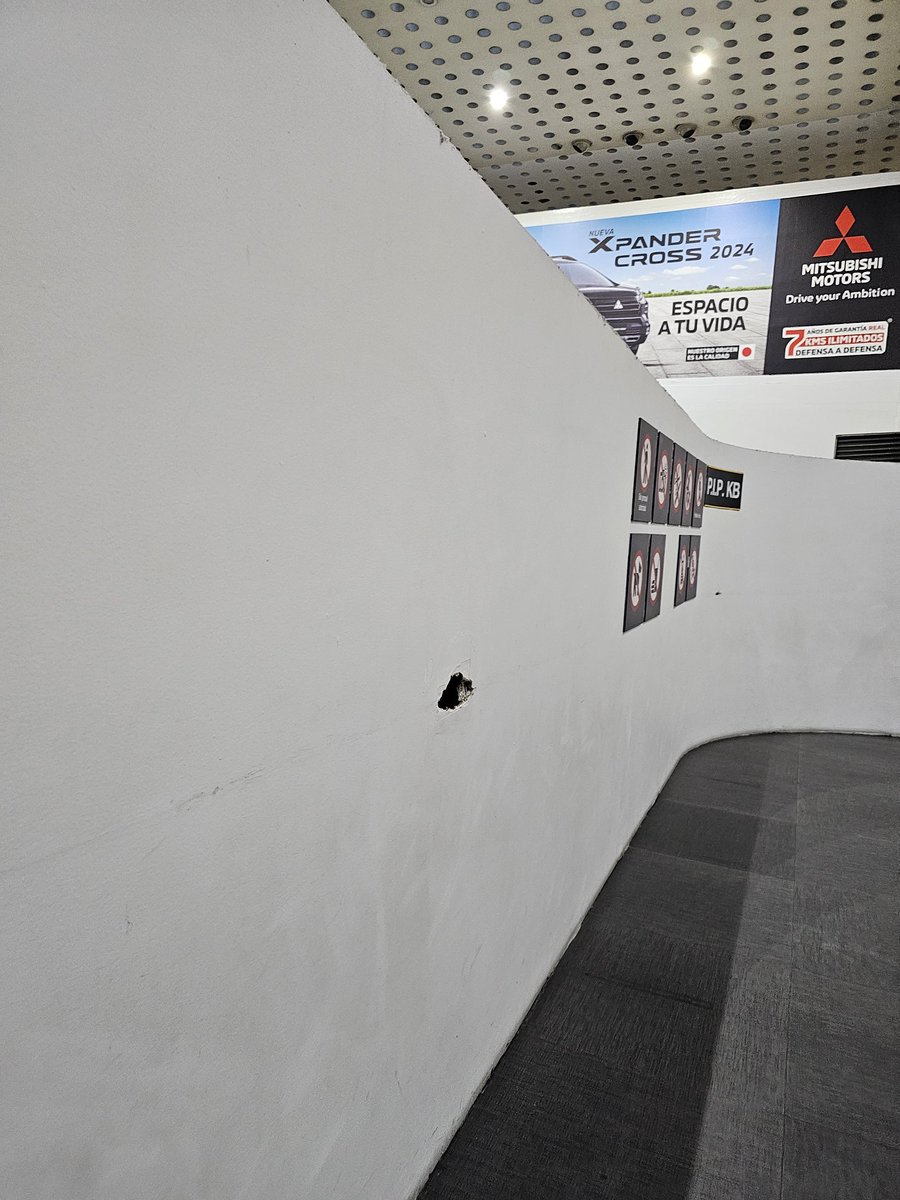 a_rl's tweet image. Detalles que nos posicionan como un aeropuerto de tercera,  #aeropuerto #CDMX #aeropuertot2