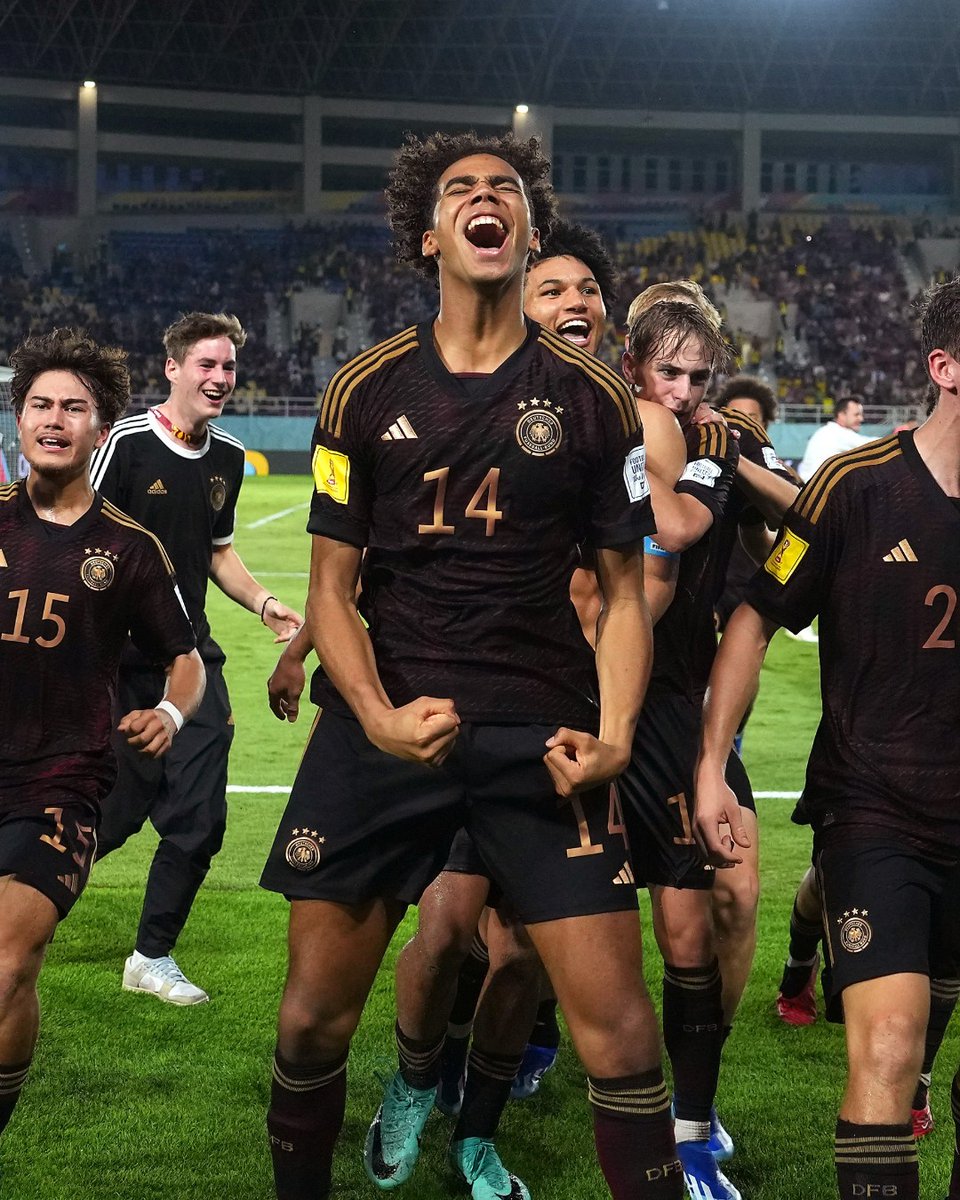 DFB_Team_EN's tweet photo. That moment when you become @FIFAWorldCup Finalists 🤩
Congratulations @DFB_Junioren! 🙌

#ARGGER #U17WM #HERZZEIGEN
📸 FIFA/DFB https://t.co/BYEwk5LsKD