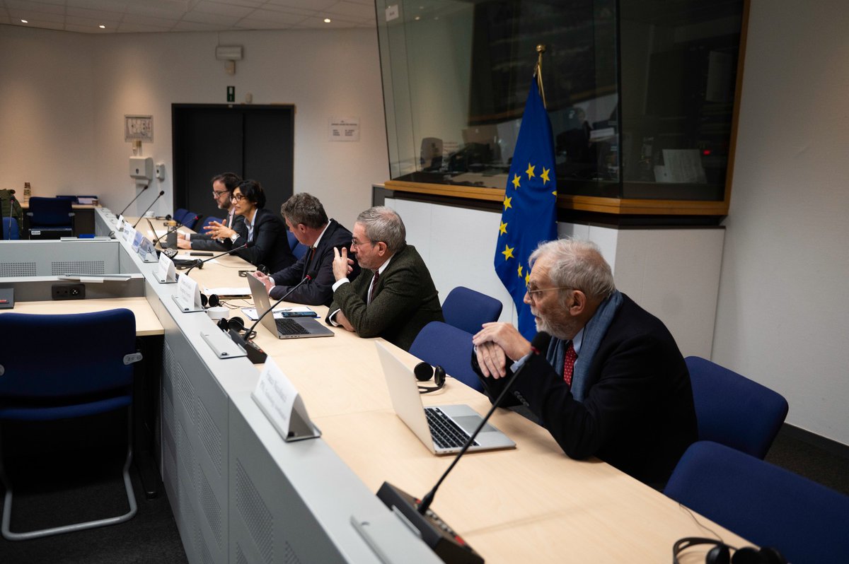 4CH-Project tweet media