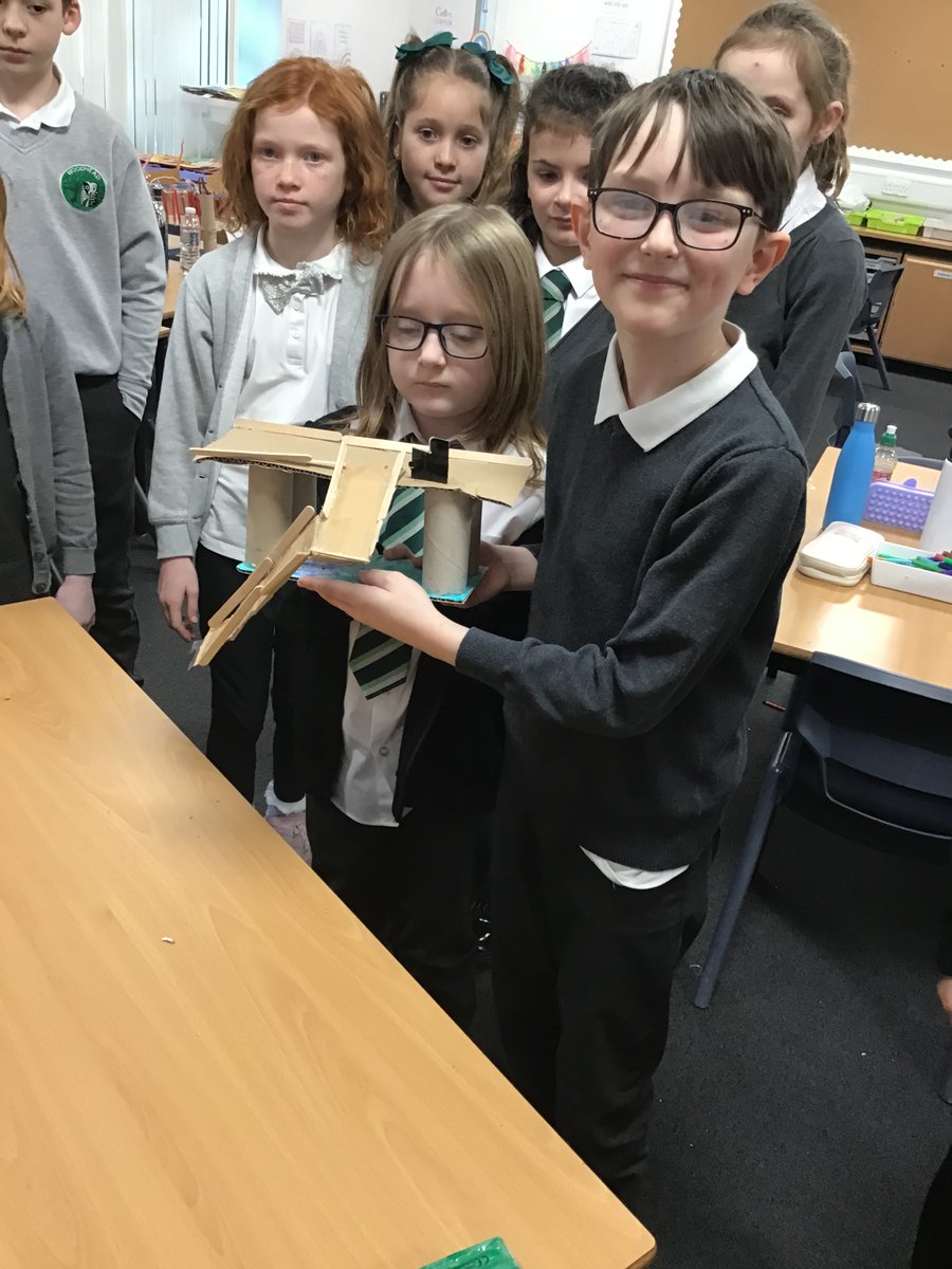 WoodheadPrimary's tweet photo. P5 used the design process of design, create and evaluate to solve a design problem. They had to make a bridge, that would hold a given weight (Part 2). #STEMeducation #technologies #engineersatwork https://t.co/jtzpXNoKGf