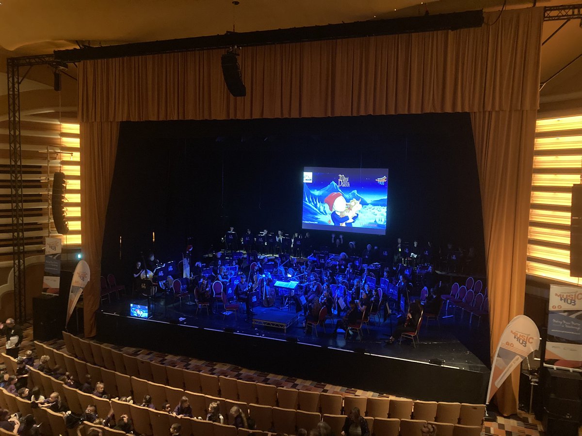 BeechesSchool's tweet image. Year 1 and 2 are excited to be visiting the  @pboronewtheatre to watch @PmhPcym perform to Mimi and the Mountain Dragon. #michaelmorpurgo