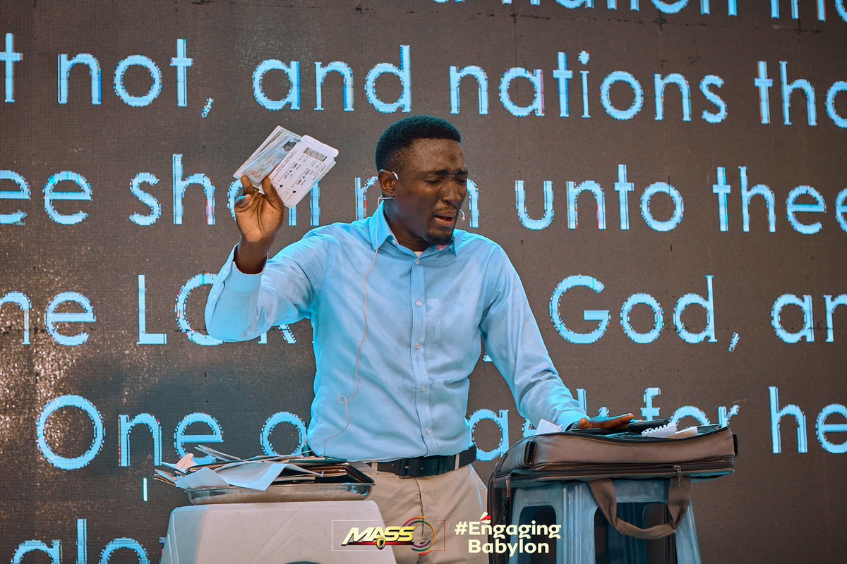 TOLUccI's tweet photo. The Dignity, Honor, Respect and every form of regard for this Green (Nigerian) Passport is restored by righteousness in the name of Jesus.
We call forth the nations by legislation of Isaiah 55:5 in Jesus Name !!!!
A M E N ! ! !
#RevivalAgents #EngagingBabylon #MASSMovement https://t.co/qM8BAqt60R