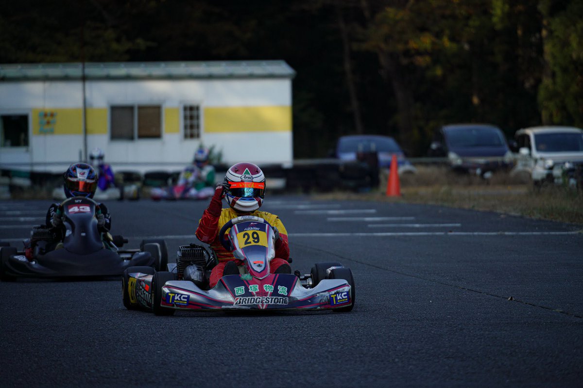 AzuAzu303's tweet photo. イタコモータースポーツパーク　WEEKDAY CUP 最終戦に参加された皆様お疲れ様でした。

少しだけですがgoogleフォトに写真置いておきます。
https://t.co/j4CGGIOnIb

#IMSP #WEEKDAYCUP #イタコモータースポーツパーク https://t.co/zmlbIiRdOH