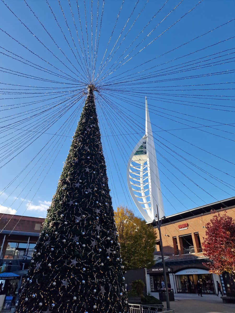 sshill23's tweet photo. A quick walk around Gunwharf Quays and now looking forward to speaking with the dental nurses here @portsmouthuni https://t.co/kMpRRaCldr