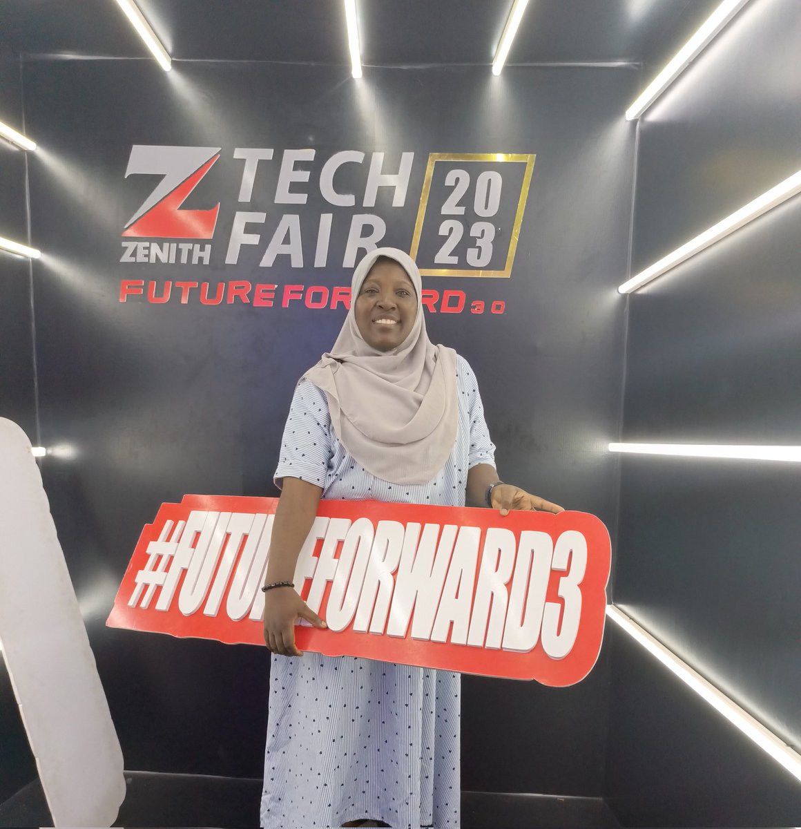 Harshabeecakes's tweet image. The other day at #zenithtechfair