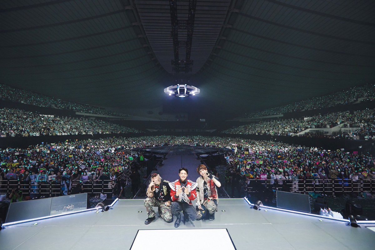 shinetter's tweet photo. SHINee WORLD VI - PERFECT ILLUMINATION in TOKYO Day1🩵
#SHINee #SHINee_WORLD_VI https://t.co/U3tvNzLRz3