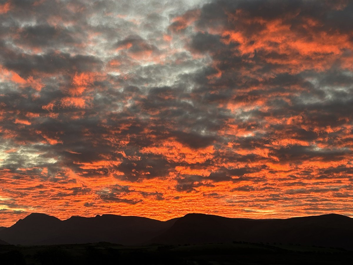red sky in the morning , shepherds warning? - not today in the #LakeDistrict as this display was followed by a gloriously sunny day