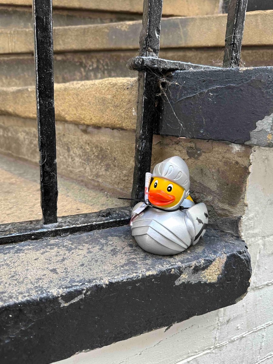 DiscoverDeva's tweet image. In honour of #givingtuesday , we have hidden this rubber duck somewhere in Chester…if you find him, bring him to Sick to Death and you will win 2 free dual tickets for Sick to Death and Deva Roman Experience! 🦆 

Happy Hunting! Tag us in a pic if you find him! ⚔️