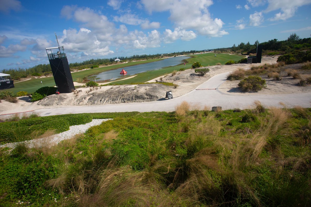 HeroMotoCorp's tweet image. Get ready for golf greatness! The Hero World Challenge is back with a bang in 2023. 
Follow @TigerWoods for an exclusive pass to witness the world&apos;s top golfers battle it out on the breathtaking greens of Albany, Bahamas.
#HeroWorldChallenge