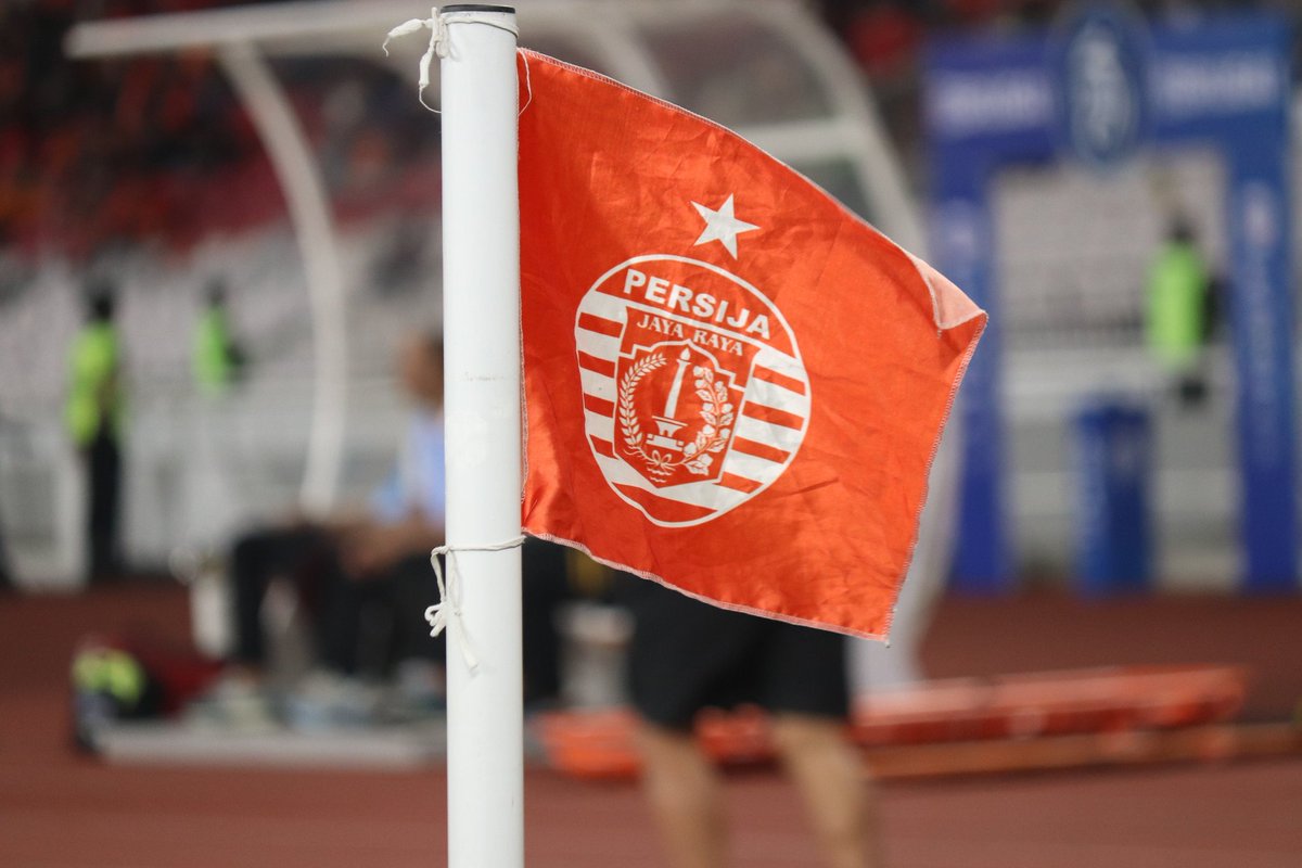 TREQST's tweet photo. Dirgahayu @Persija_Jkt .

Jadilah yang terbaik!

#Persija95
#Fightin95pirit
#treq https://t.co/DxbxbbviuT