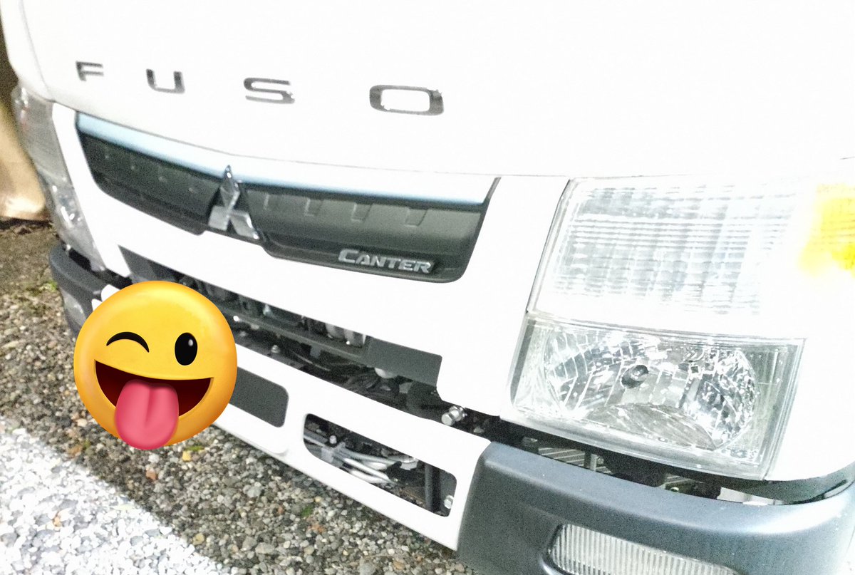 kazuna631's tweet photo. 生還。
今日は業務上の都合で #FBA20 #キャンター 君をポックリポックリ連れて帰る。
たまにゃDモードで走ってみよう…DUONICの中の人がちょこまかと変速。正直燃費低下(Dモードで7.5km/L位)😶
結局、マニュアルモードに切替。燃費上昇(8km/L出た)😀
いすゞエルフの9速ISIMって、どうなの🤔 https://t.co/zwq3bVMFT4