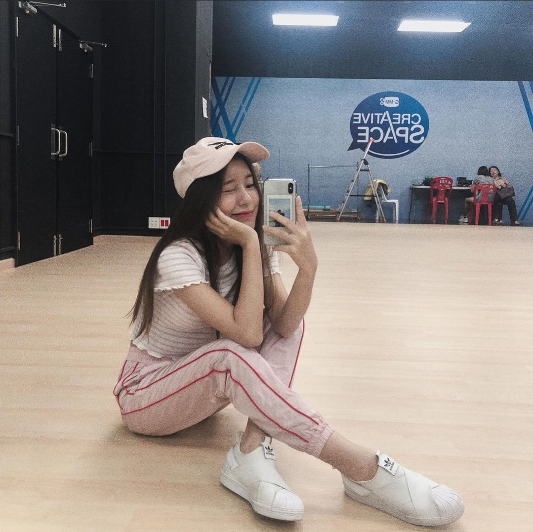 𝙰gradezco la bienvenida a este mundo donde los #絕不𝐥andཐིཋྀ𝕥un𝕖s⁩ son el pan de cada día y sobretodo ⁦#𝕚ʼ𝐦·𝕥𝔥ǝ̈·𝐭r𝕖nd⁩ resalta por su gran ritmo en este #g𖦹𝐥d𝕖n𐙚⃘໋ׅ𝚖𝕚x ◌ 𓈒ᣞ

ᓚᘏᗢ 𝕟yang — #𝖙ōru 🐈