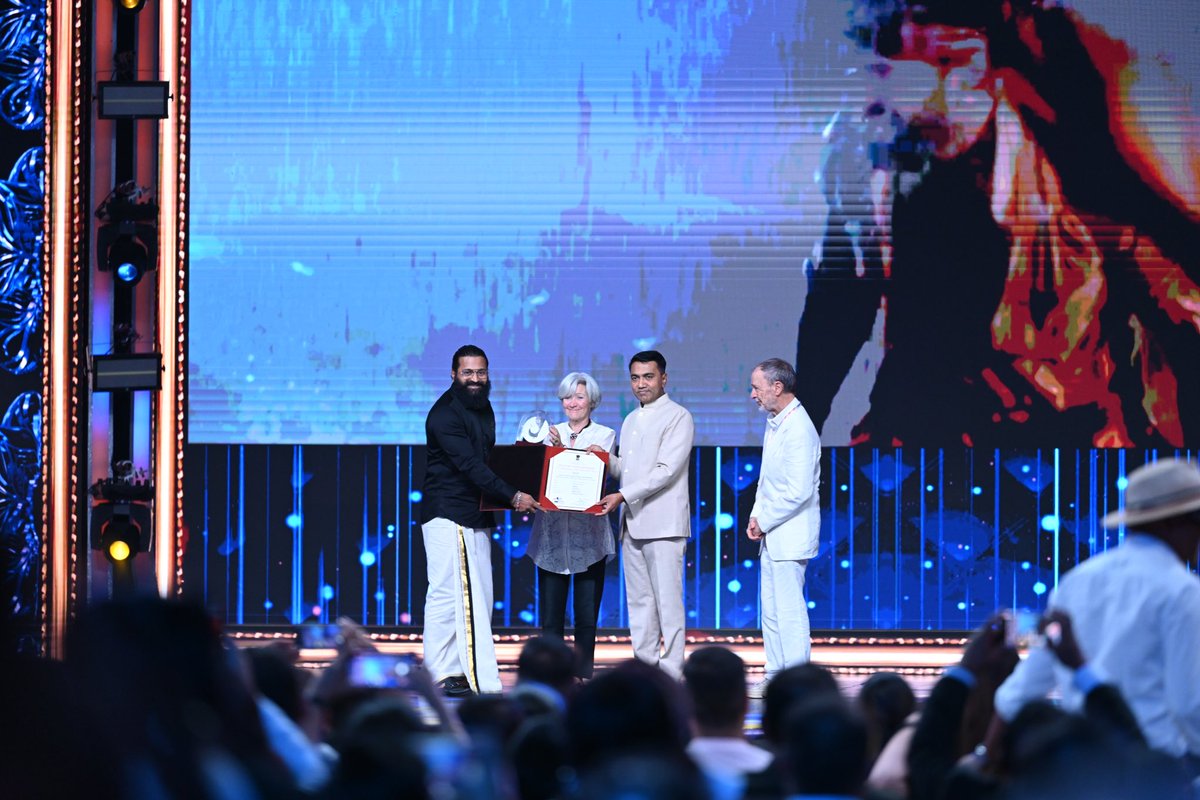 Thank you #IFFI54 for bestowing the 'Special Jury Award' to Kantara.
ಎಲ್ಲರಿಗೂ ಧನ್ಯವಾದಗಳು.
#Kantara #Kantarachapter1

<a href="/hombalefilms/">Hombale Films</a>