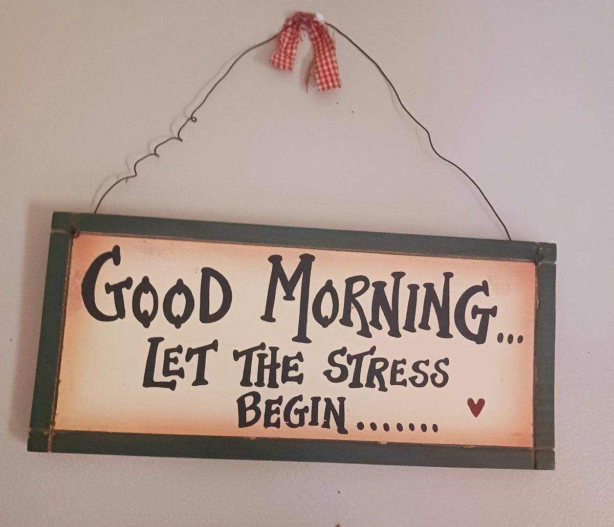 mainelyfree76's tweet photo. If you live in the people's republic of #Maine then you can relate to this sign.
If youre sick of being ruled by idiots then I suggest you run for one of their seats and kick them out.
Have a day! 😉
#MakeMaineGreatAgain
#idiotsincharge
#HeresYourSign https://t.co/PNdXUaKSRw