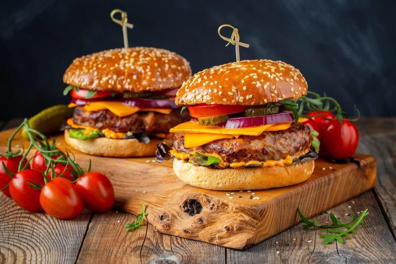 SDCsingluten's tweet photo. La #hamburguesa y la #pizza son las opciones gastronómicas que más desean los #comensales en los #restaurantes de todo el mundo. En muchos países ya existen #singluten aptas para #celíacos Vamos avanzando!!!!!!!!. https://t.co/mXtlcV4boU