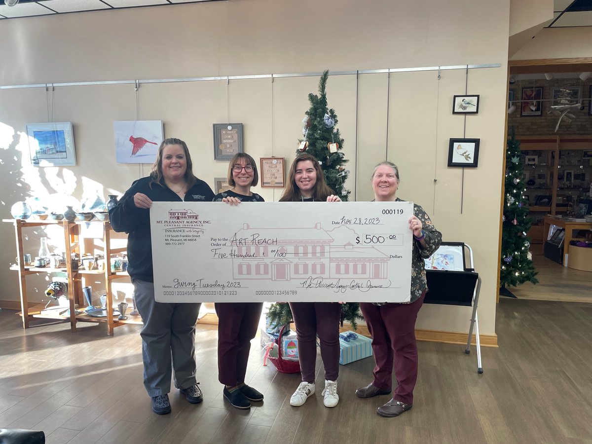 Art Reach provides programs that make our community a brighter place to live and work! Those include art classes, Kids &amp; Culture events, Art from our Parks, Festival of Banners, Paint the Intersection, &amp; more!
#mpagivingtuesday is supported in part by <a href="/frankenmuthins/">Frankenmuth Insurance</a>