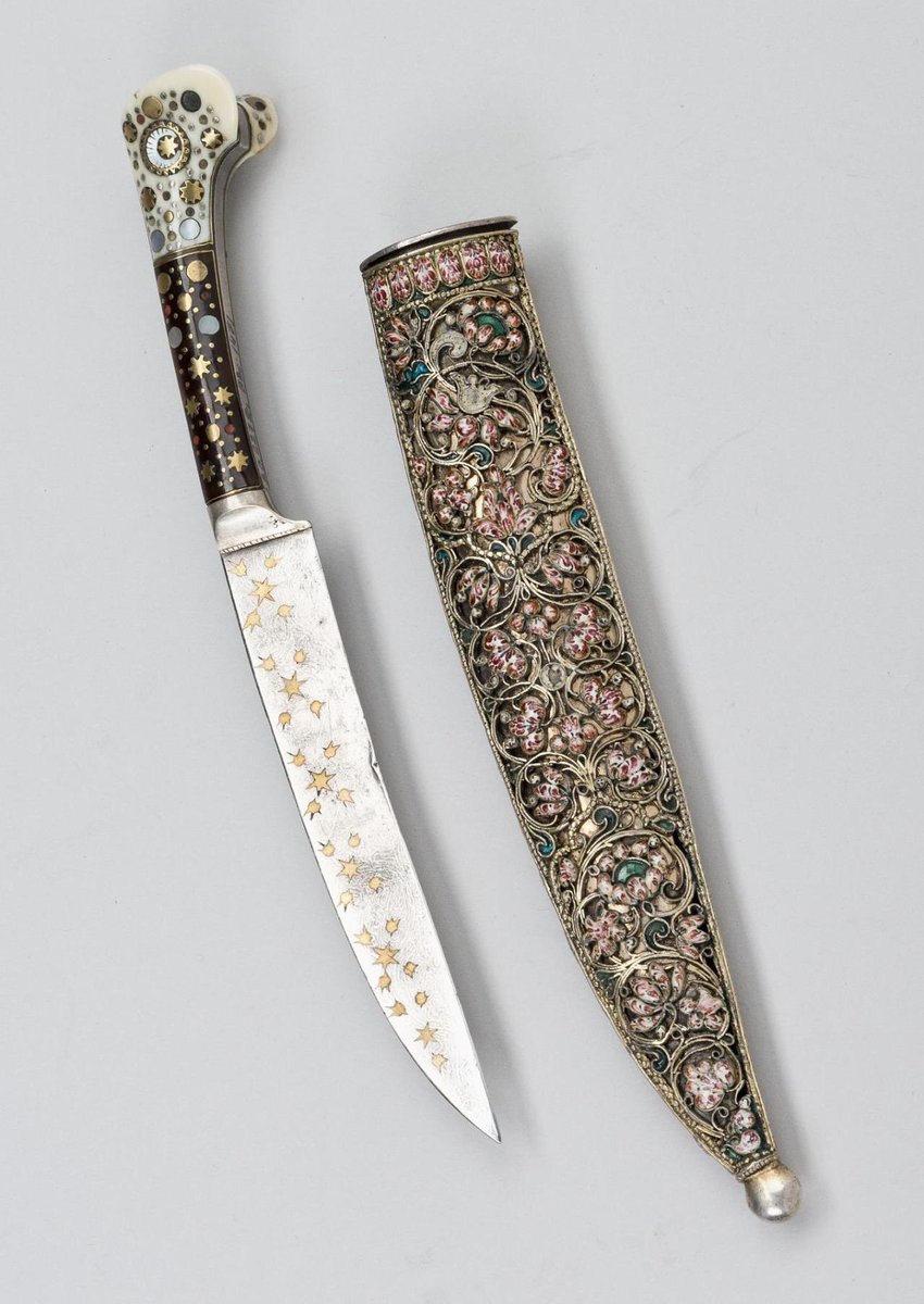 _HDD's tweet photo. “Small Knife with Sheath” The Ottoman Empire, 18th century. https://t.co/cre4TJkHtd