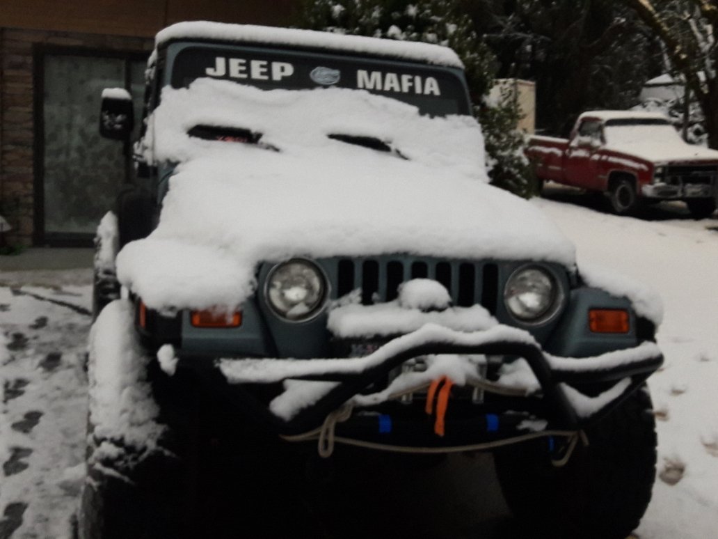 AddisSaltyDog's tweet image. Good Morning Mafia !!! Happy Holidays to All of Our Awesome Mafia Moderators and the whole #JeepNation !
Y'all have a Truly Blessed Day ! Safe travels to all of our #JeepFamily !
 🙋🏼‍♂️😎🌨🌟 m