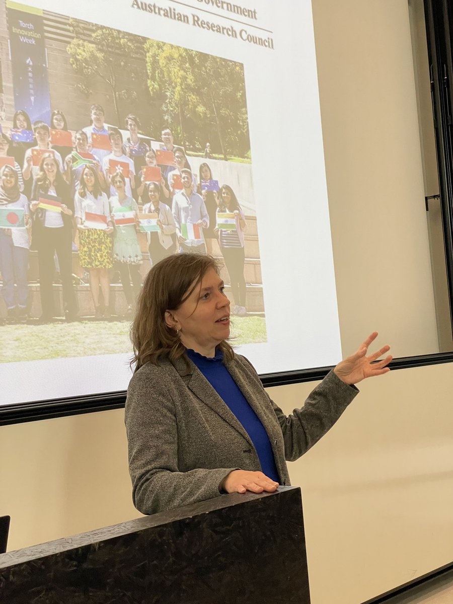 Very exciting lecture today from @CAMD_Stenzel in her role as <a href="/CNRS/">CNRS 🌍</a> Ambassador in Chemical Sciences, who presented her beautiful work on sugar-coated nanoparticles for biomedical applications. #CNRSAmbassador <a href="/jmaddalu/">Jacques Maddaluno</a> <a href="/CNRSchimie/">CNRS Chimie</a> <a href="/CNRSIdFSud/">CNRS à Paris-Saclay</a> <a href="/umr8612/">Institut Galien Paris-Saclay (IGPS)</a> <a href="/UnivParisSaclay/">Université Paris-Saclay</a> <a href="/UNSW/">UNSW</a>