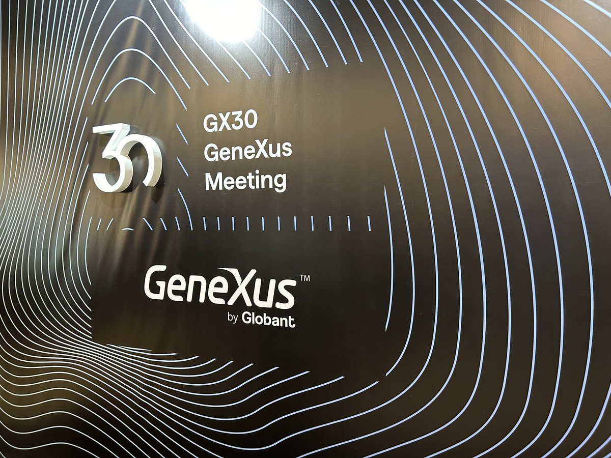 GTSUruguay's tweet image. Participando del extraordinario evento de @GeneXus #GX30 con excelente apertura de @njodal y @migoya en @RadissonMvd Abrir nuestras cabezas y conociendo las últimas tendencias en tecnología