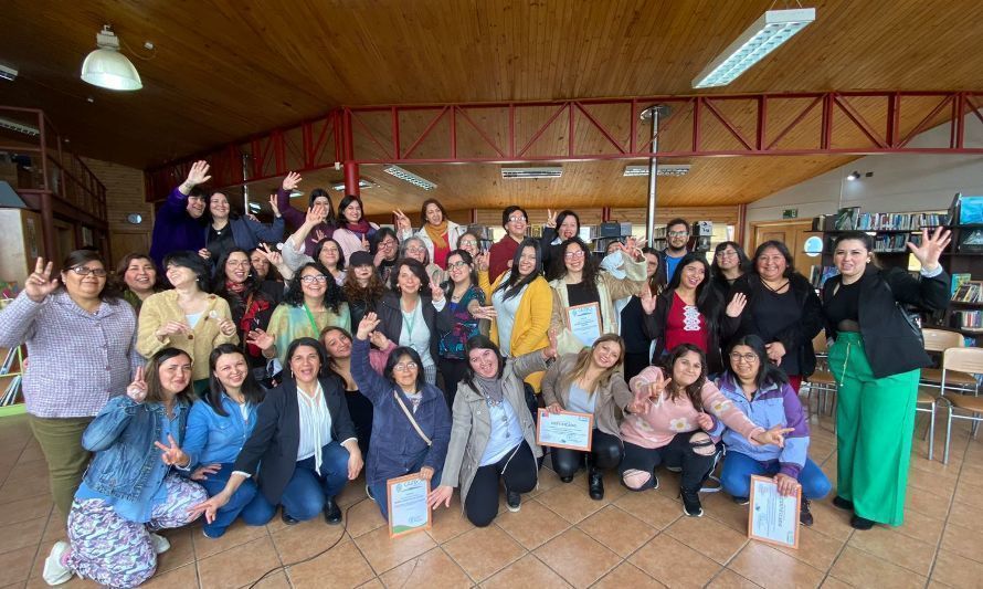 Emprendedoras de Castro concluyen exitosamente capacitaciones en distintos oficios #Castro #LosLagos #Emprendedoras #CastroMunicipio  tinyurl.com/yujhm5r9