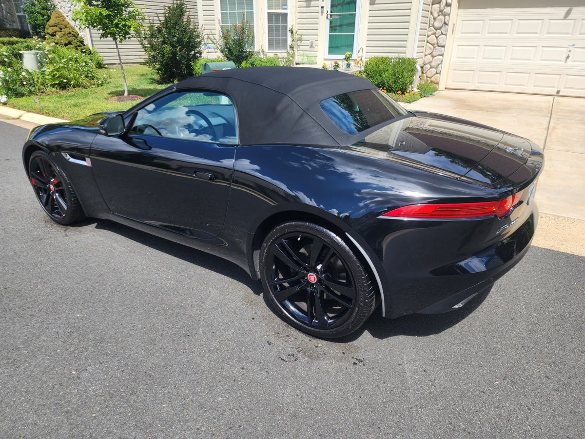 Jag_LRofTysons's tweet image. We get it - sometimes you have to see it to believe it. Well, check out Ecosteamobile's work on this Jaguar. Enough said. 😉

❗Use code JLRTSM for $10 off ❗

Shop now: ecosteamobile.com

#jaguar #cleancars #autodetailing #luxurycarwash