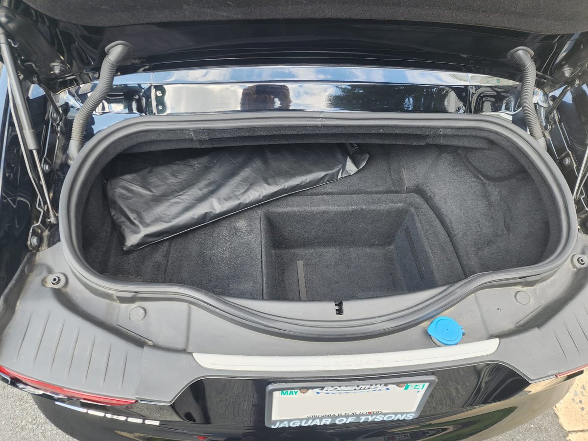 Jag_LRofTysons's tweet image. We get it - sometimes you have to see it to believe it. Well, check out Ecosteamobile's work on this Jaguar. Enough said. 😉

❗Use code JLRTSM for $10 off ❗

Shop now: ecosteamobile.com

#jaguar #cleancars #autodetailing #luxurycarwash