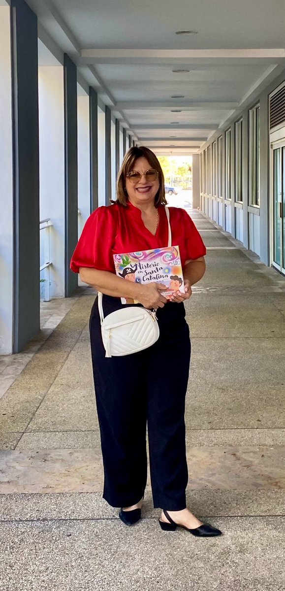 puertoricoecce's tweet image. Llegando a #radioisla para entrevista con Damaris Suarez🎉🎉🎉