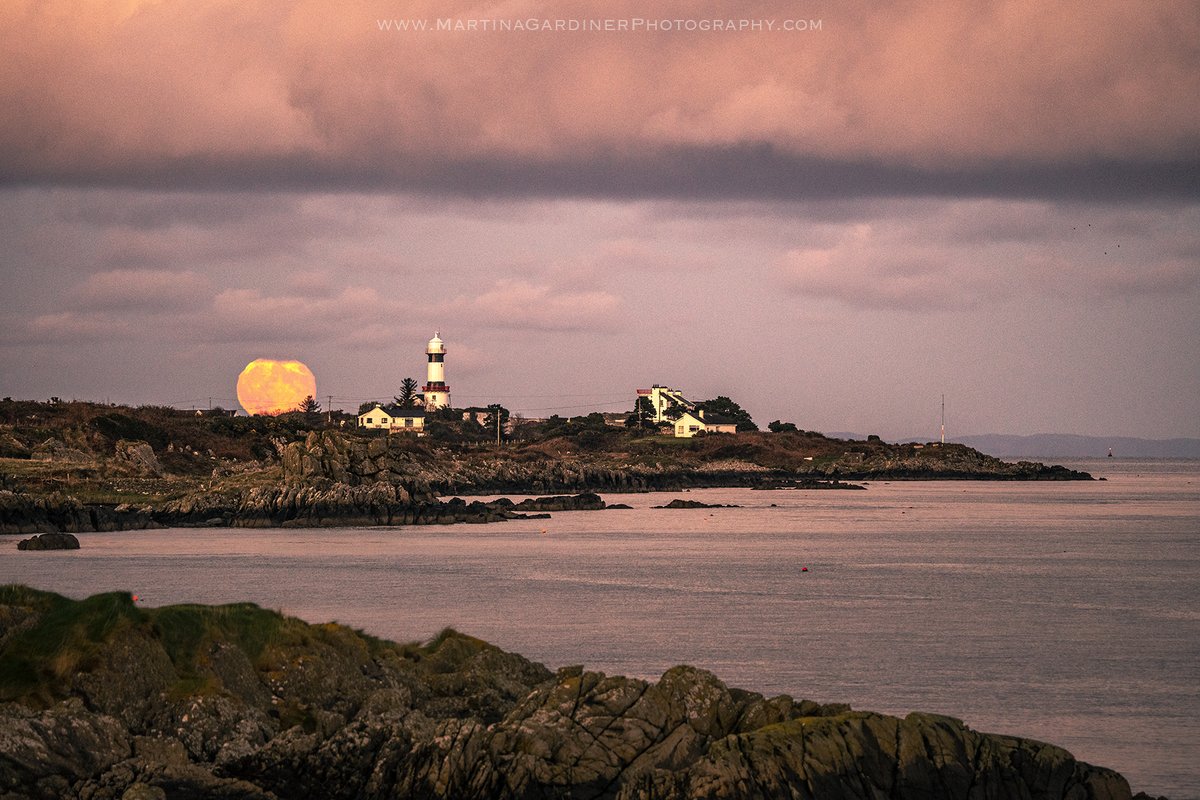 Because there's nothing more beautiful than a full moon rising - I went in search this evening against all the odds and the rising was spectacular. Photographed as I saw it beside Shrove Lighthouse, #Inishowen #Donegal