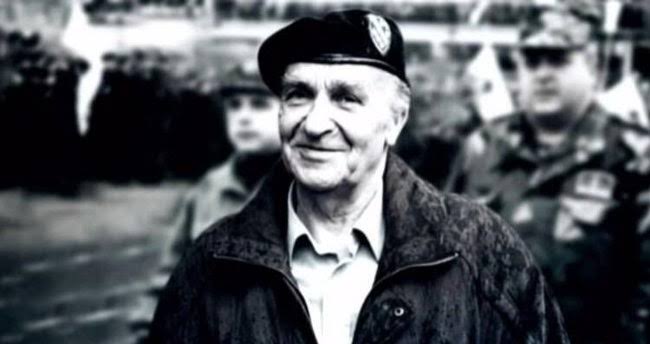 "İstediğiniz kadar dağlara haç koyun.
Gökyüzüne her baktığınızda hilali
göreceksiniz."
-Aliya izzetbegoviç
#ZionistLobbyAttack