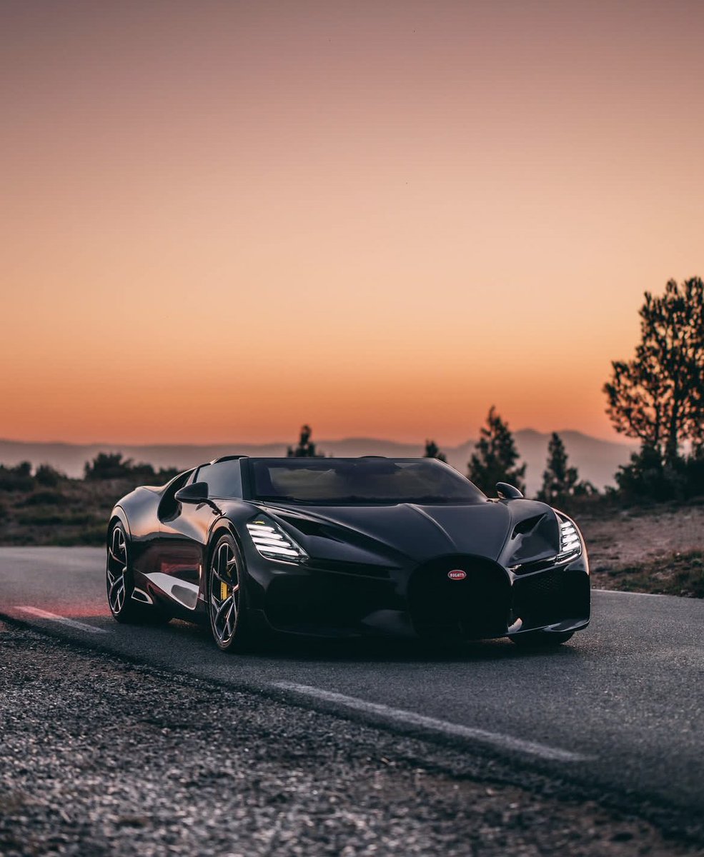 LuxuryCars365's tweet photo. Bugatti Mistral ☀️ https://t.co/yVNNpW0zhu