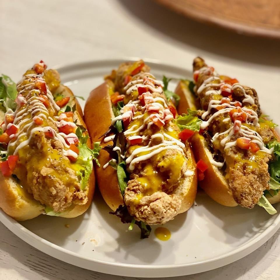 Fork_and_Fiddle's tweet image. Be sure to watch @livinglocal15 TOMORROW, Wednesday, November 29th, at 9am to catch up with all that’s happening at the Fork &amp;amp; Fiddle Winter Kitchen at @edwincoespirits this season! #forkandfiddle #livinglocal15 #edwincoespirits #IndoorFoodtruck #followthatbigorangetrailer