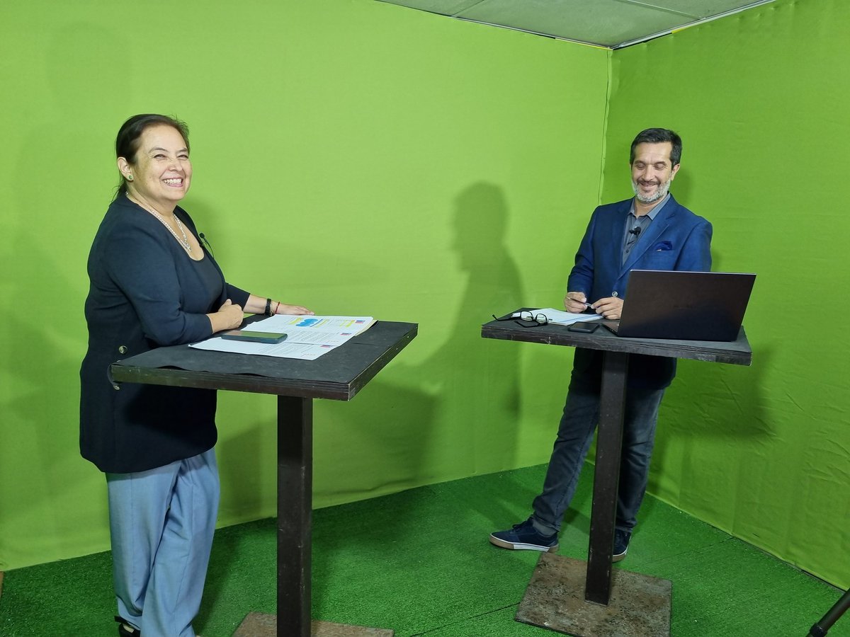 Senda_Tarapaca's tweet photo. 🎥AHORA| Nuestra directora regional, Alejandra Zúñiga, en "La entrevista" @ElLongino TV hablando sobre nuestra campaña #EstoEsSinJuzgar.

Míralo en vivo aquí:https://t.co/9fHxhws5JM https://t.co/nrlchEXoOz