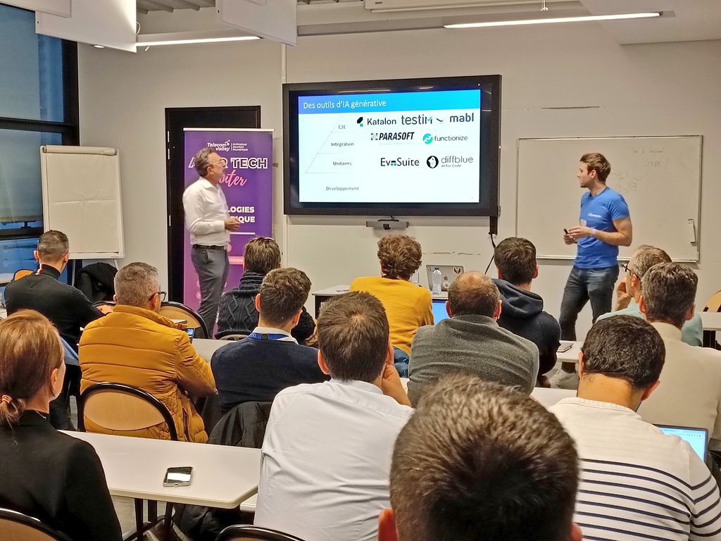 TelecomValley's tweet image. Après une journée riche en contenu #opensource #testlogiciel #ux #cybersécurité #IA #devops #cloud... Place à la soirée de clôture ! Du netwoking, de la convivialité et des jeux ! Santé ! 😉🥂