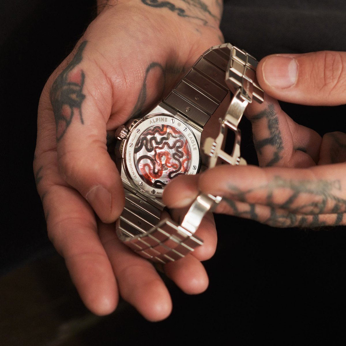 derelojes's tweet photo. Chopard Alpine Eagle 41 Sunburnt, una edición limitada exclusiva para Australia, en apoyo de la Corporación Aborigen Ngunya Jarjum https://t.co/cQtdEA0Ft6 #Chopard #ChopardAlpineEagle #derelojes #ngunyaJarjum https://t.co/abABw7uZ0H