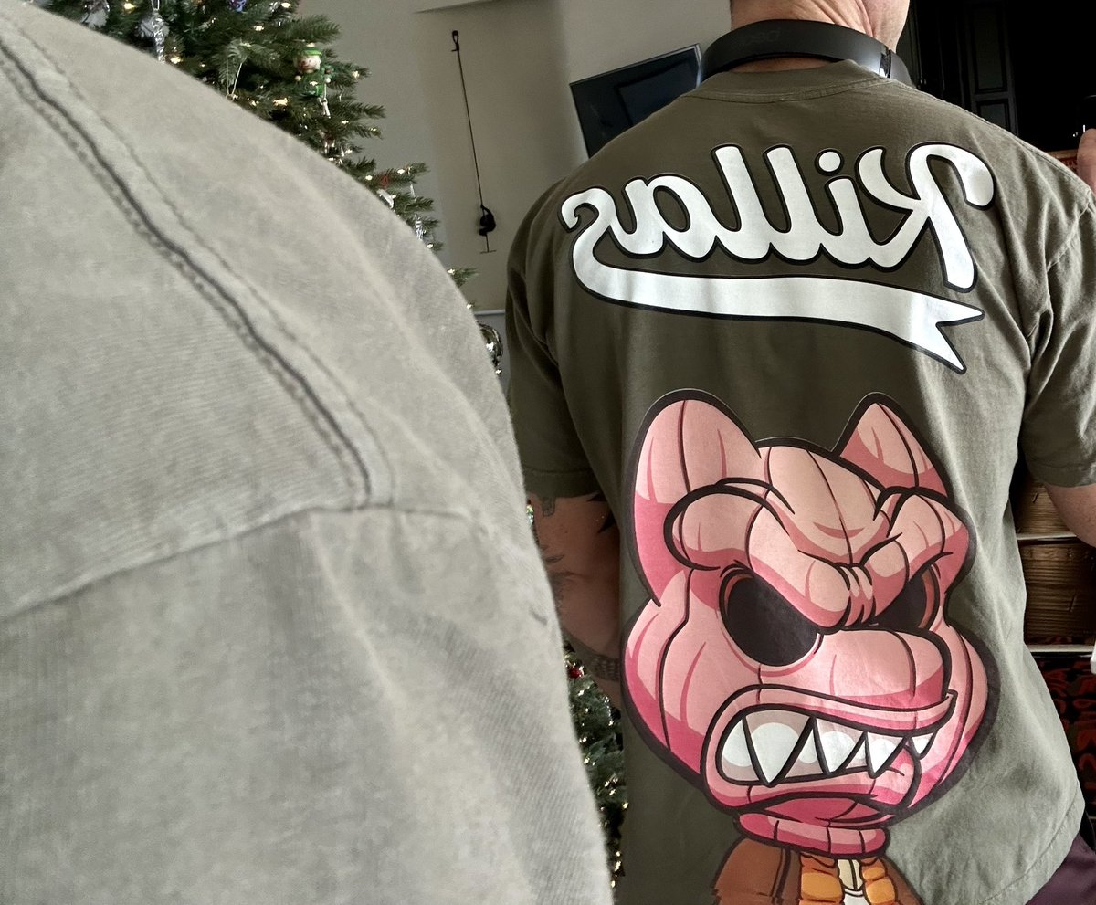 ScooterMcScoob's tweet photo. Tell me you love those @killabearsnft without telling me you love those @killabearsnft. 🫣
The custom #Killawear is next level.🔥💨
I may have a problem.
But is it REALLY a problem to wear a different bear every day of the week?
Sounds more like a blessing to me.
#WeLikeTheBears #SkiMaskMafia