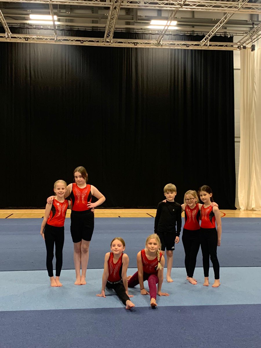 What a great night at the FlipFest performance! The group had a great time and they put on a fantastic performance! Well done everyone! Big thanks goes to our QMA sports leaders, Kirsty our active schools coordinator and Miss Pratt who helped the children to learn the routine😀