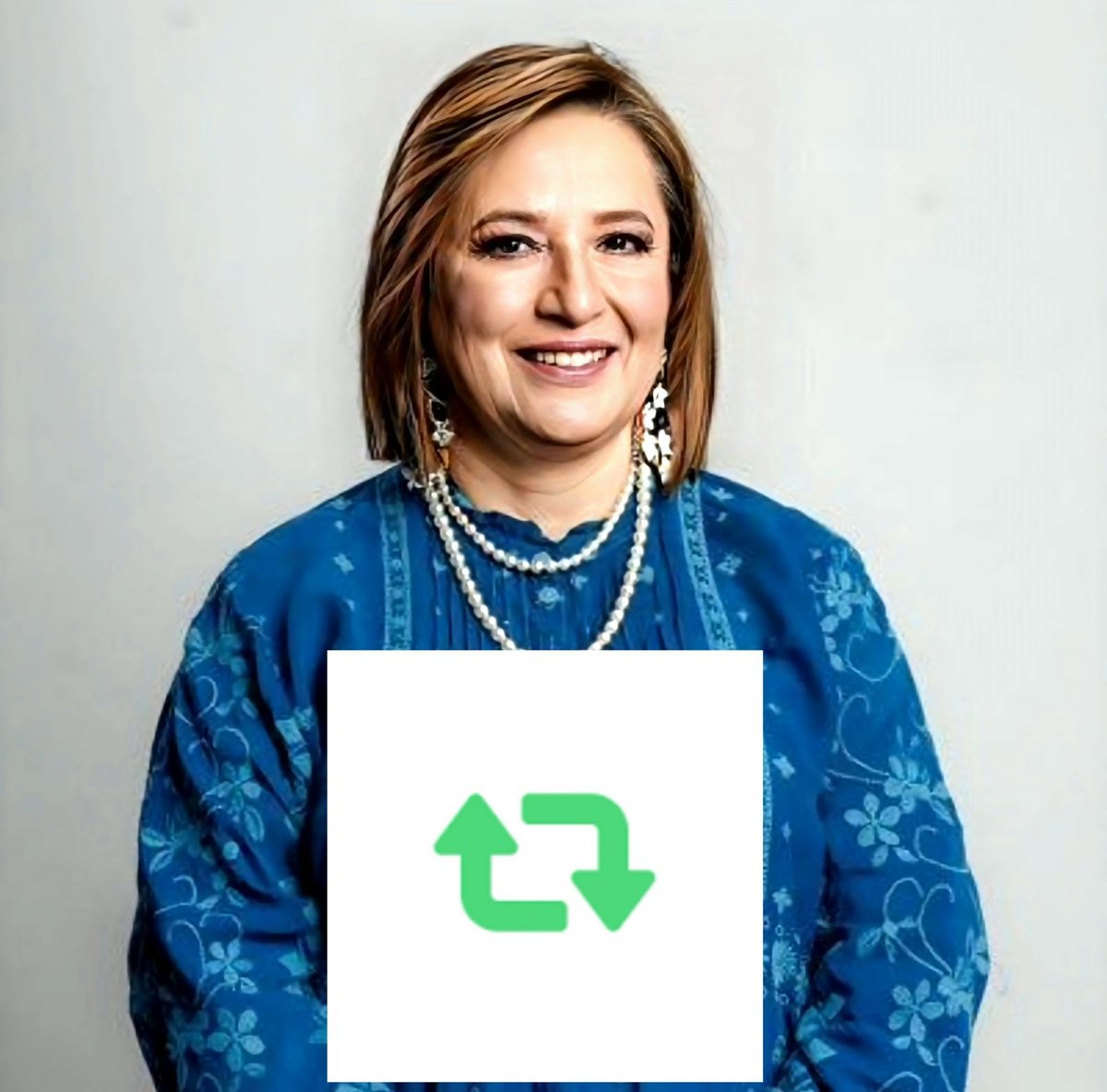 darpanreveal's tweet photo. ¿Qué prefieren? 

🔁 La construcción de un país donde quepamos todos, donde haya educación, medicinas, salud y dignidad para todos los ciudadanos libres.

VS

❤️ El segundo piso del fracaso de la continuidad del socialismo, y su Plan C para desaparecer a los Poderes Judicial y Legislativo.
