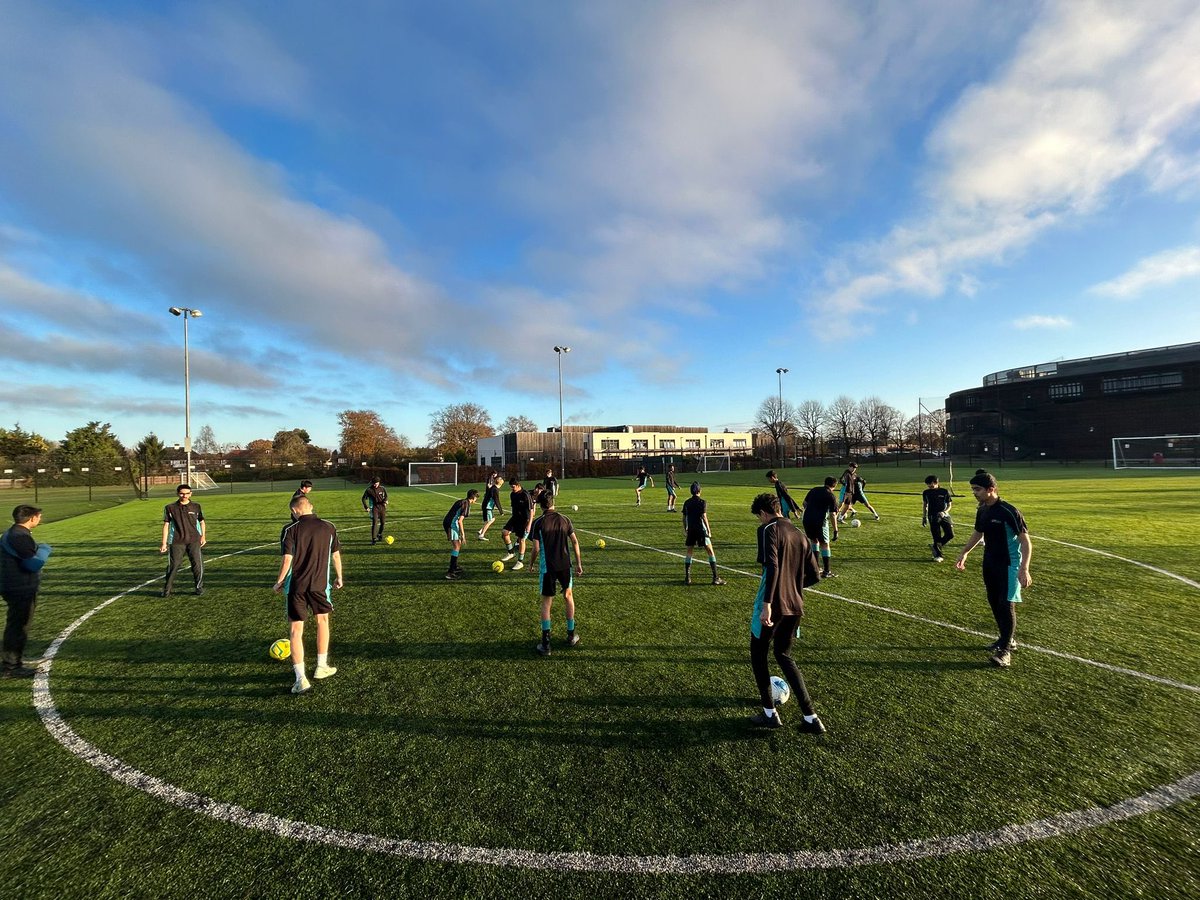 LangleyAcademyPE tweet media