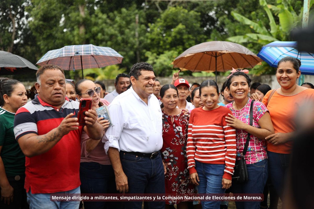 TabascoJavier's tweet photo. Nos cayó la lluvia durante nuestros encuentros con militantes y simpatizantes de #Morena en la ranchería El Río, de Jalpa de Méndez. Pero ahora sí que “¡ni la lluvia, ni el viento, detienen al movimiento!” https://t.co/SosfkuNnfB