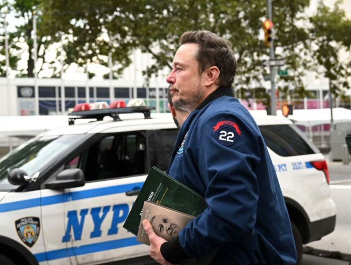 Ya gerçekleri konuş, 
ya da kitabı geri getir. 
#ZionistLobbyAttack