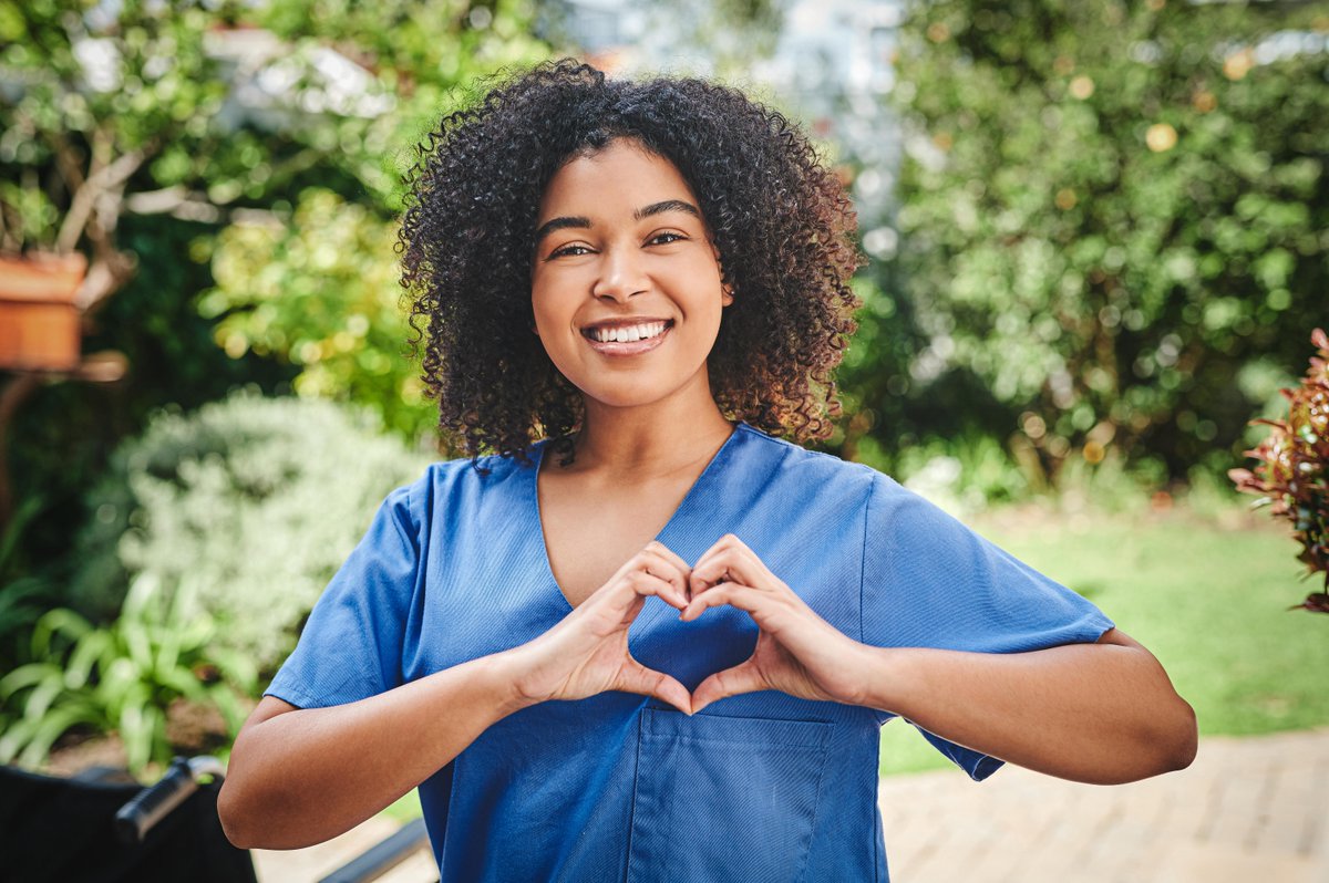 Philanthropy is about creating moments of hope and healing 🤝 for patients and their caregivers. Join us on #GivingTuesday as we celebrate the impact that generosity has on our MedStar Health family. To make your own gift today, visit bit.ly/3SWGpTy. #GratitudeMatters