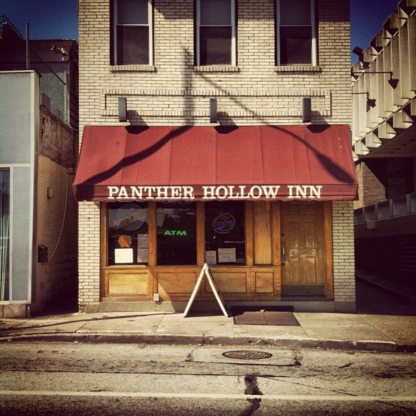 pitdesi's tweet photo. Using only a restaurant, tell us where you went to college

(You also get some time period guidance with this one, RIP PHI) https://t.co/5QCo6lebDy