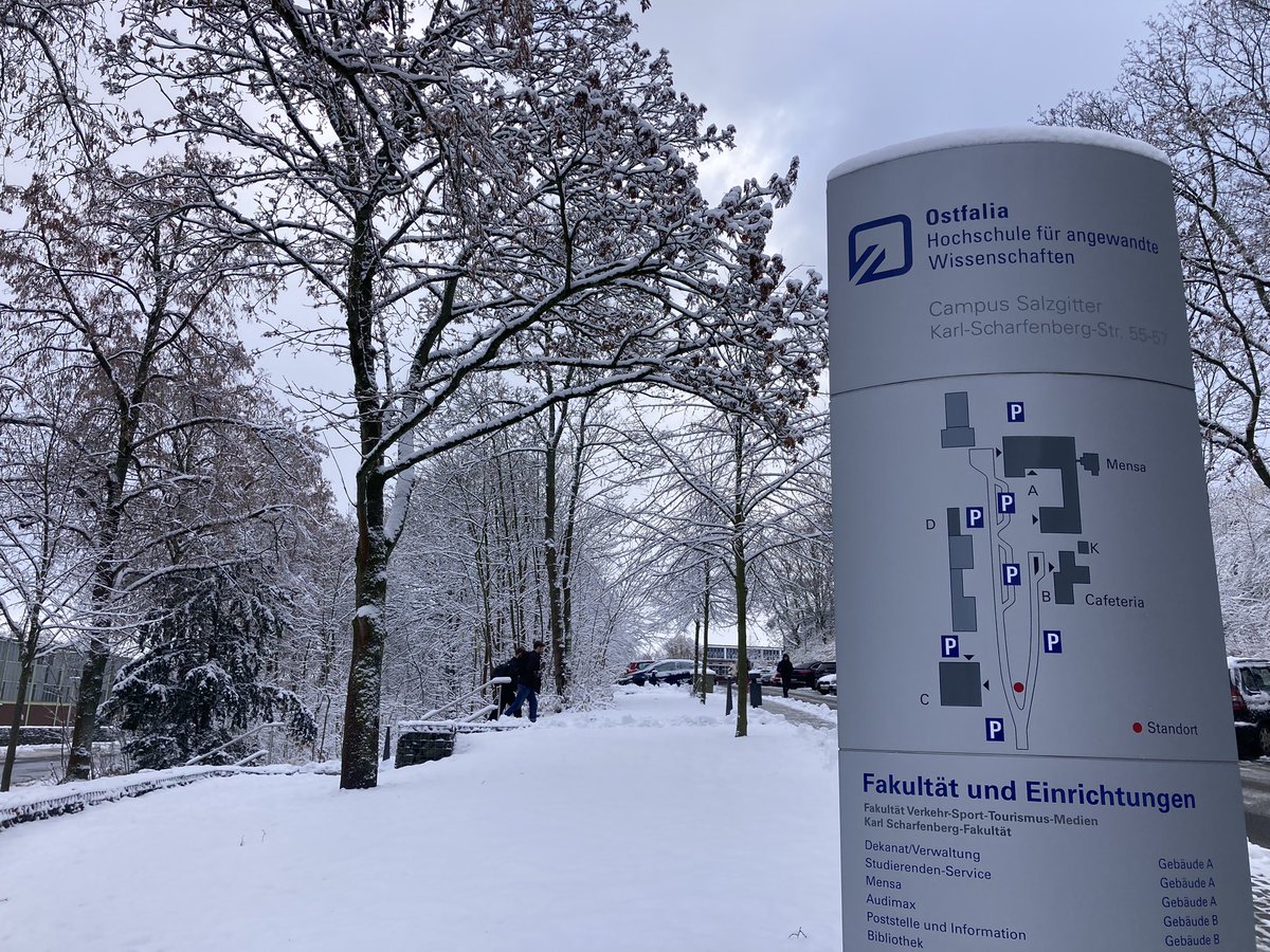 Datenjournalismus im Winterwonderland! Danke an Megan Hanisch und die Ostfalia HS. Im verschneiten Salzgitter durfte ich heute die Basics des Datenjournalismus lehren. Ein toller Workshop! Und ein Ausflug in eine Ecke des Nordens, die ich bisher nur von Datawrapper-Karten kannte