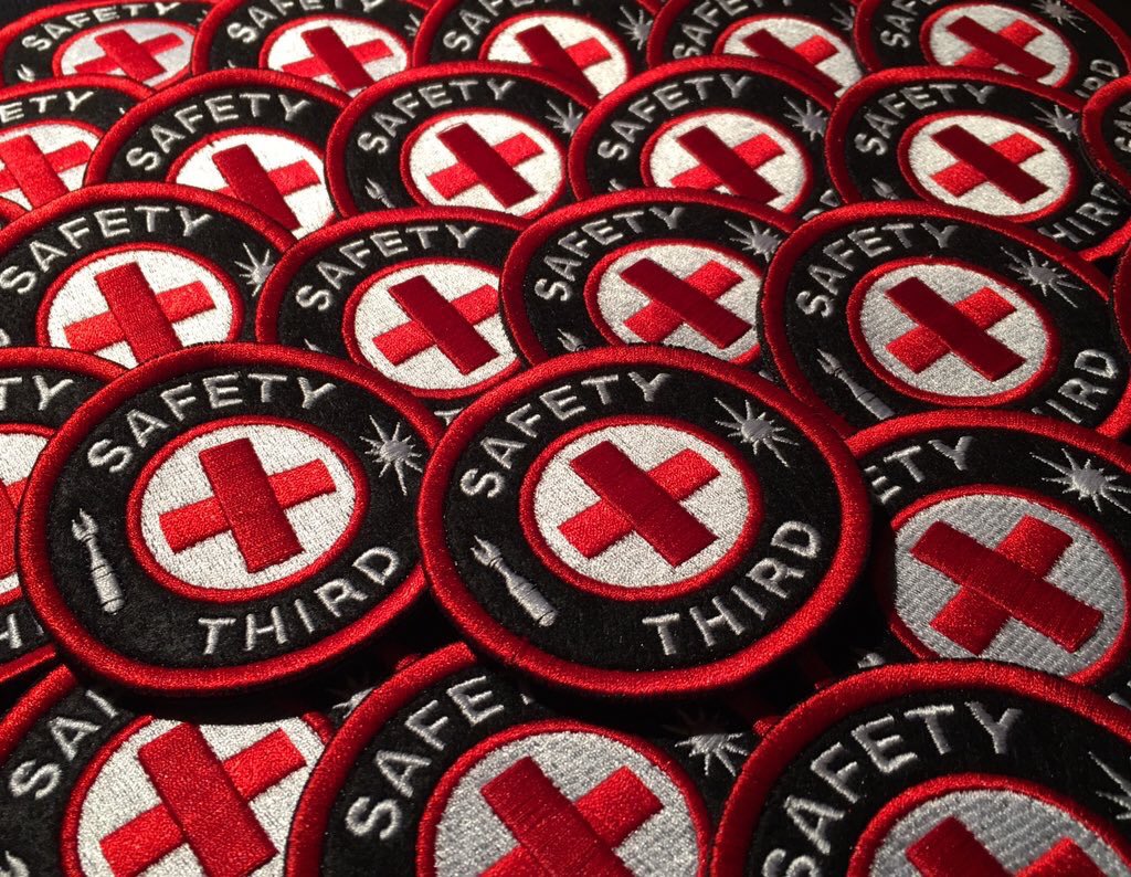 Suck it, #CyberMonday. Today is #PatchTuesday! 

—> stickerthepla.net/#006 <—

Velcro-backed #SafetyThird patches are $6 each or SIX for $29 USD. Order today for bonus gifts for your sleigh. 

MOAR stocking-stuffers: stickerthepla.net
#PatchAllTheThings
#EPluribusStickerum